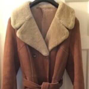 Sawyer California Featherweight Vintage Lamb Coat!